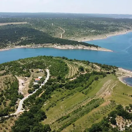 Denona アパート *