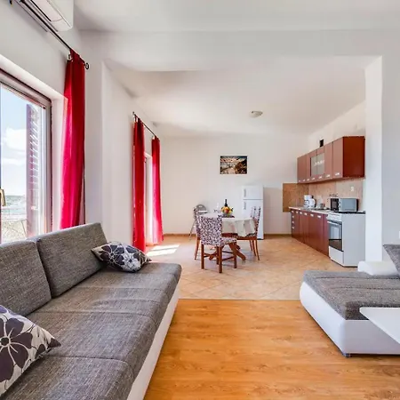 Apartment Denona *