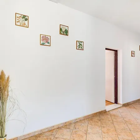 Denona Apartment
