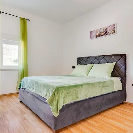 Denona Apartment